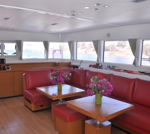 Salon Table of LAGOON 620 Catamaran Yacht